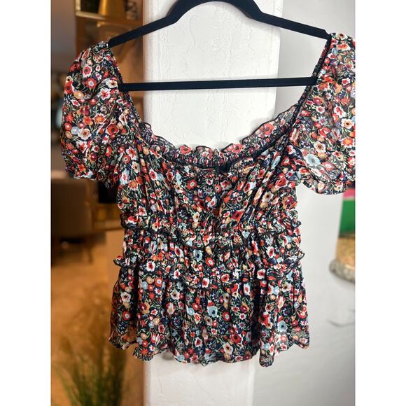 Mi Ami Junior's Floral Smocked Waist Blouse Size M - Picture 4 of 4